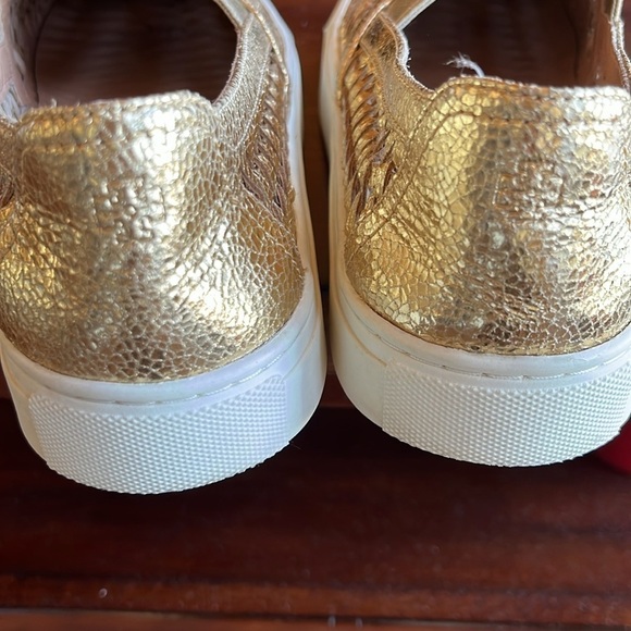 Tory Burch Huarache Slip Ons - Size 7M - Picture 9 of 12